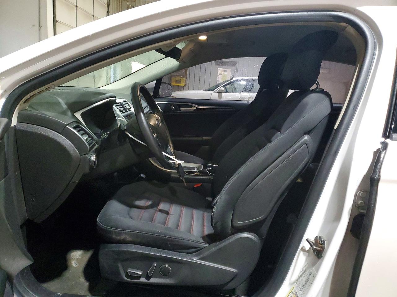 2015 FORD FUSION SE photo 7