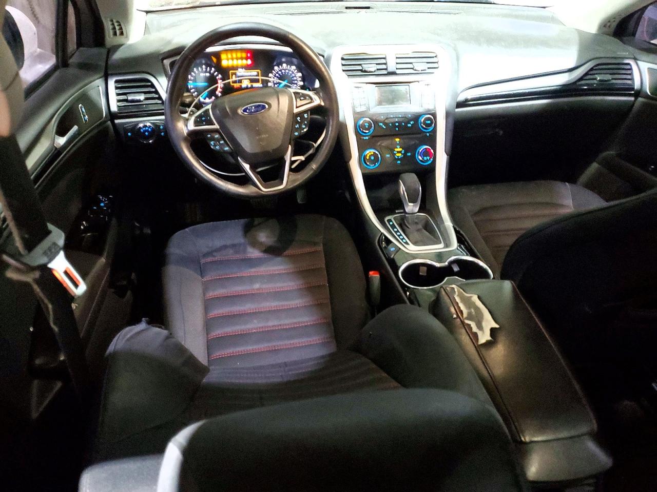 2015 FORD FUSION SE photo 8