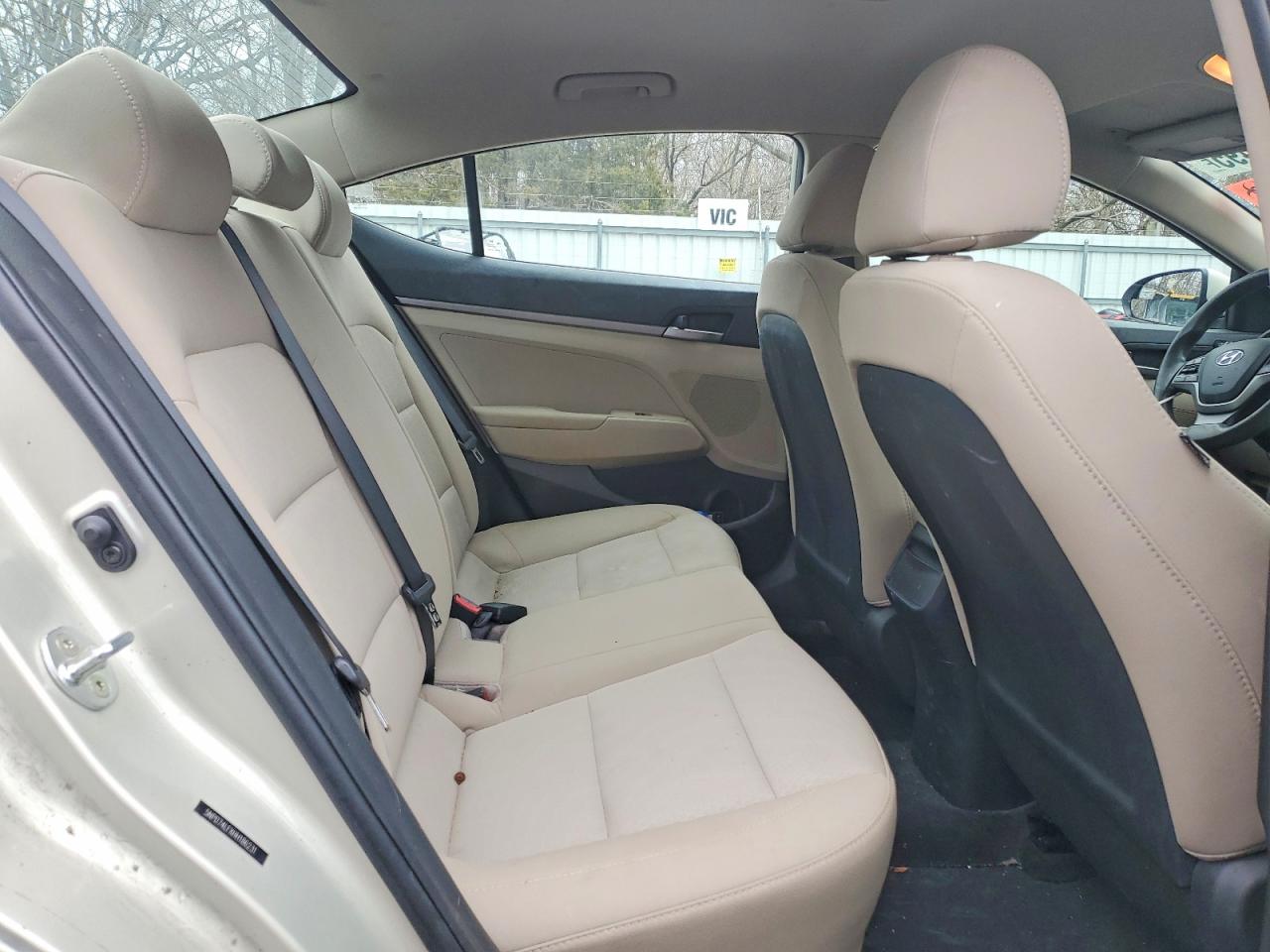 2017 HYUNDAI ELANTRA SE photo 28