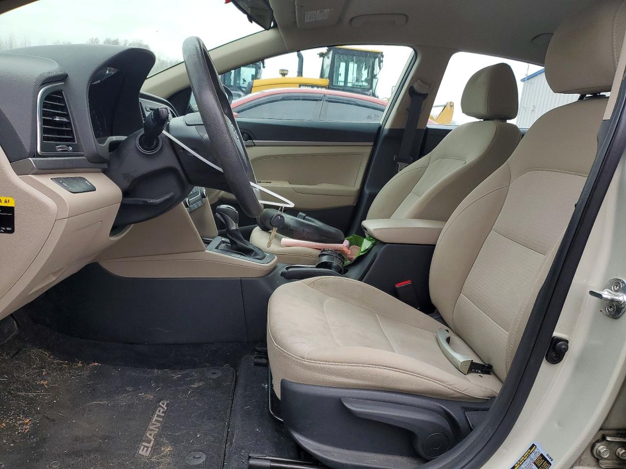2017 HYUNDAI ELANTRA SE photo 19