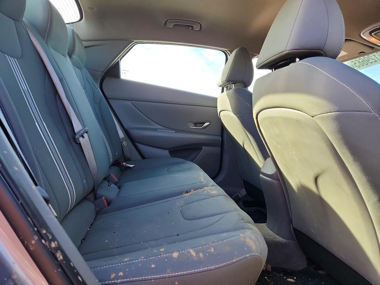 2023 HYUNDAI ELANTRA SEL photo 19