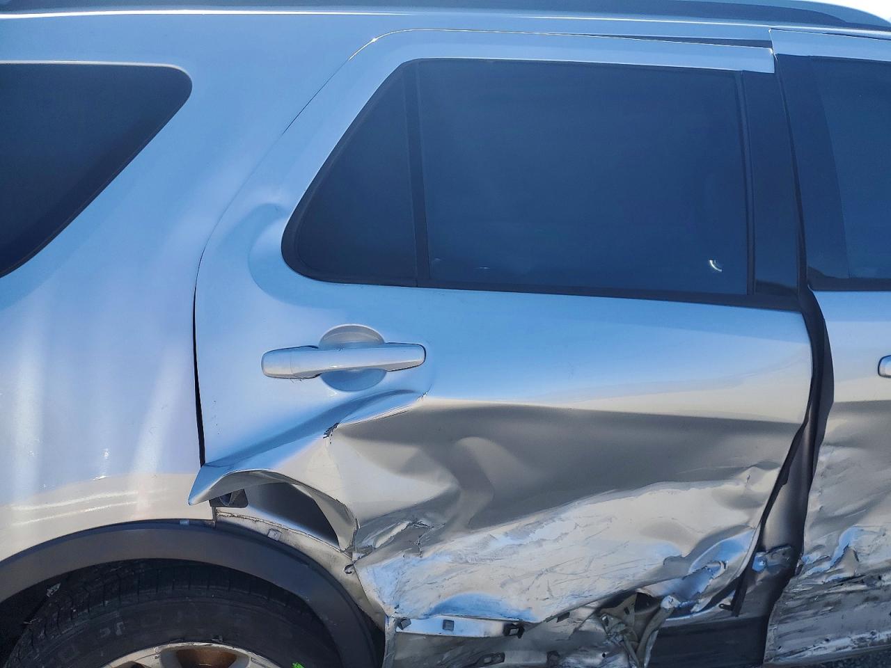 2016 FORD EXPLORER XLT photo 11