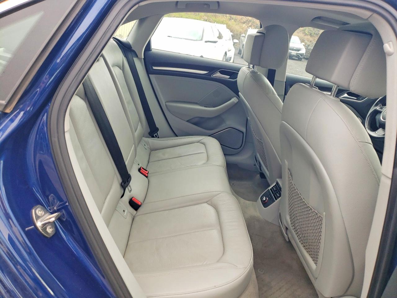 2015 AUDI A3 PRESTIGE S-LINE photo 10