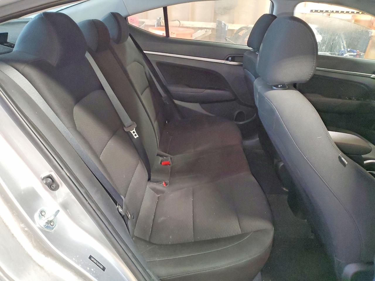 2020 HYUNDAI ELANTRA SEL photo 19