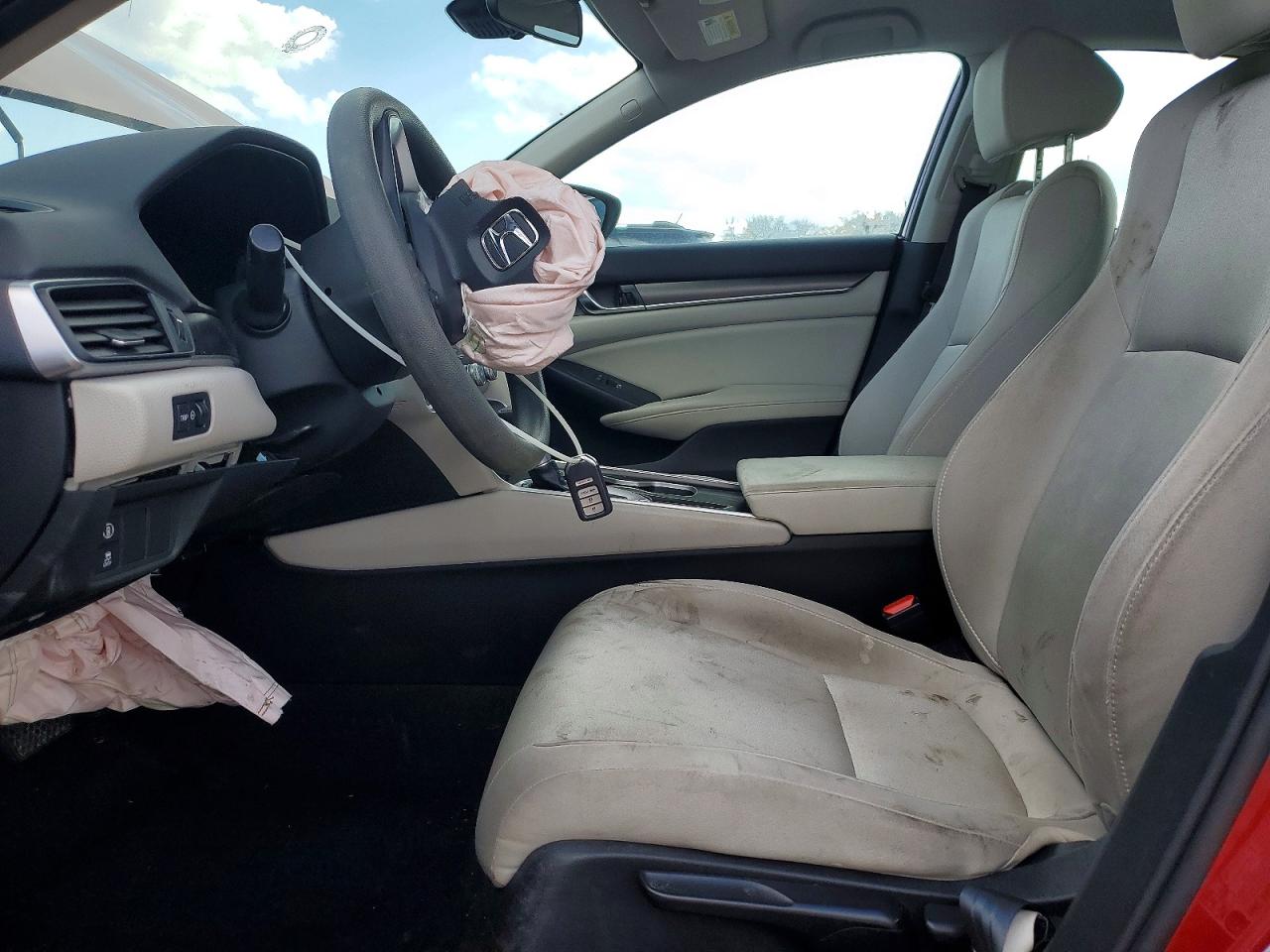 2018 HONDA ACCORD LX photo 7