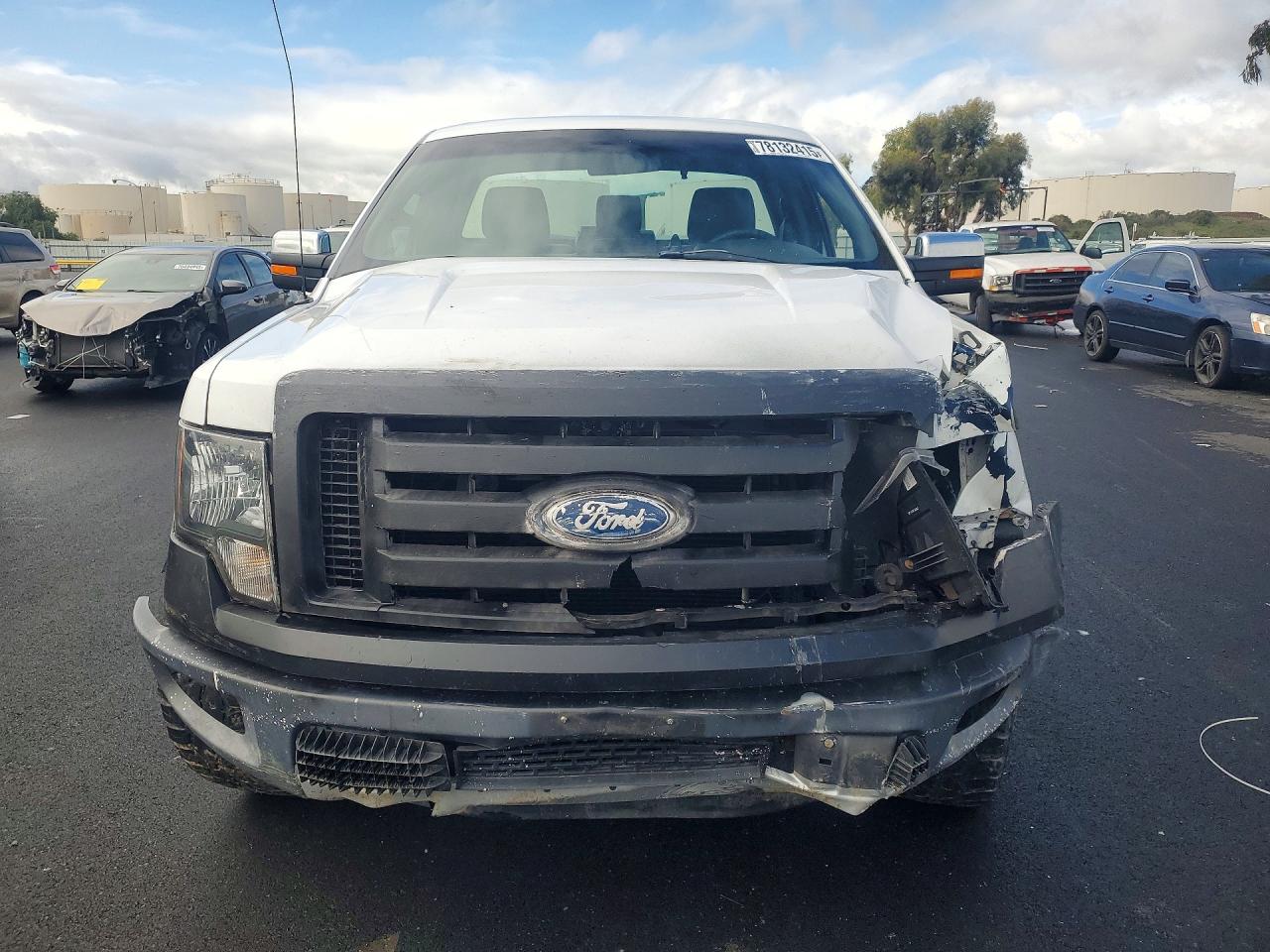 2011 FORD F150 photo 13