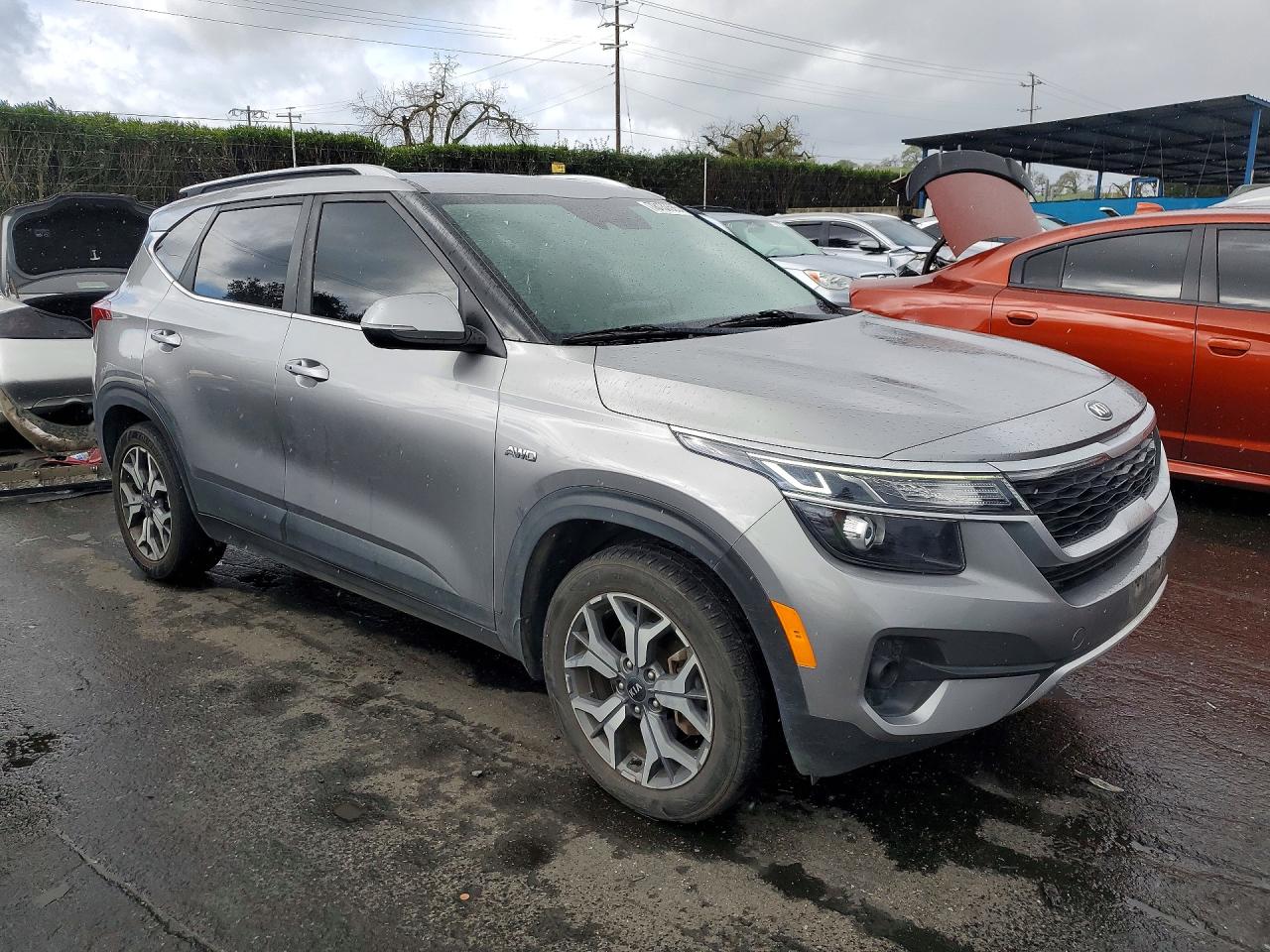 2021 KIA SELTOS EX photo 7