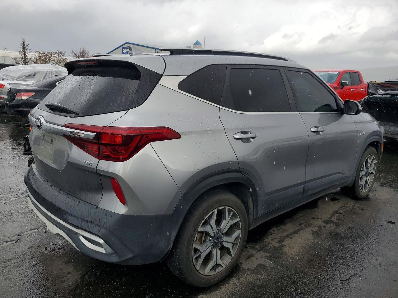 2021 KIA SELTOS EX photo 5