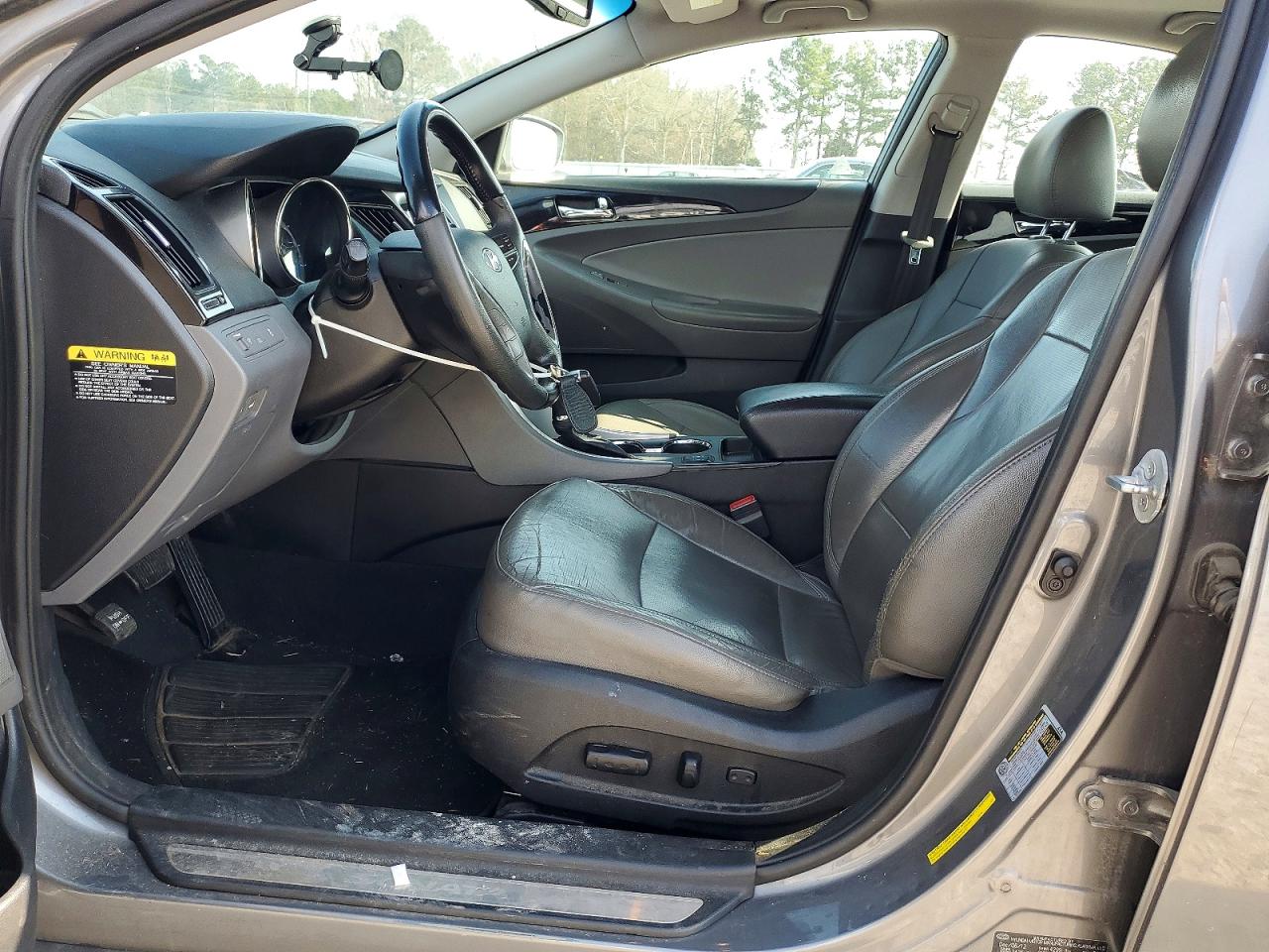 2013 HYUNDAI SONATA SE photo 19