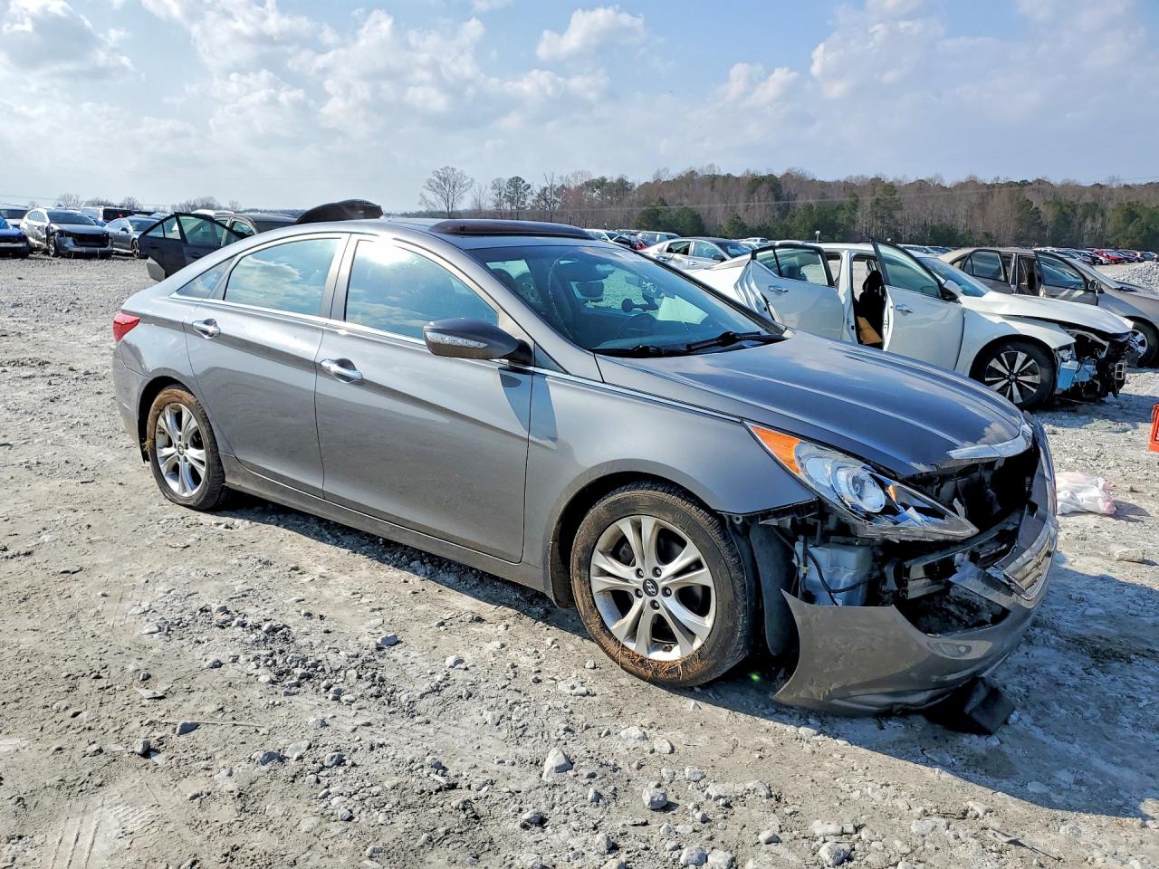 2013 HYUNDAI SONATA SE photo 10
