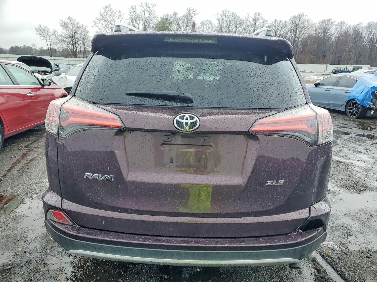 2016 TOYOTA RAV4 XLE photo 11