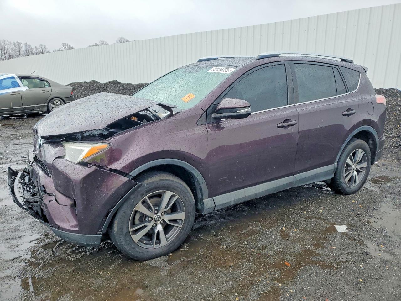 2016 TOYOTA RAV4 XLE photo 2