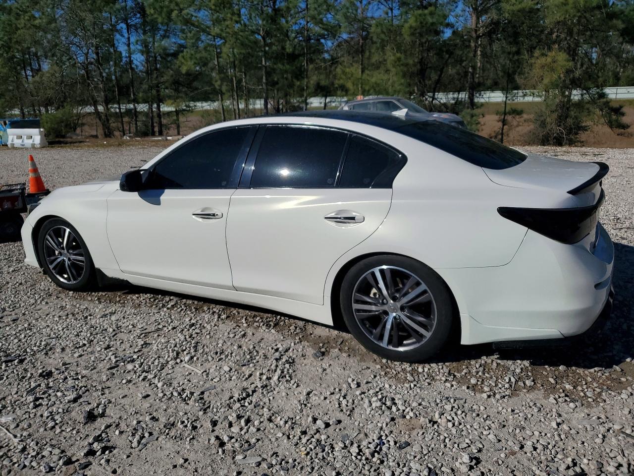 2015 INFINITI Q50 PREMIUM photo 2