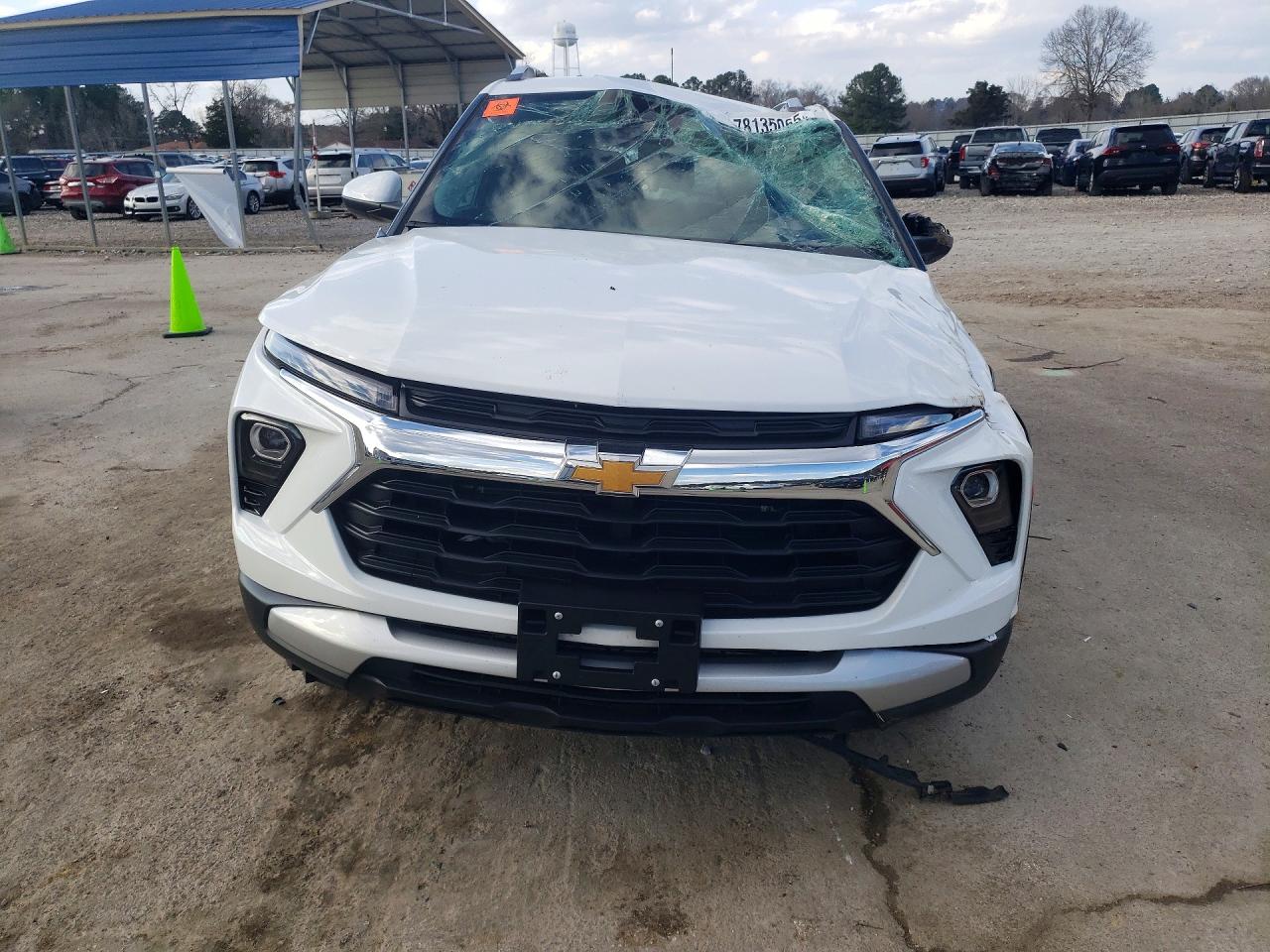 2025 CHEVROLET TRAILBLAZER LT photo 5