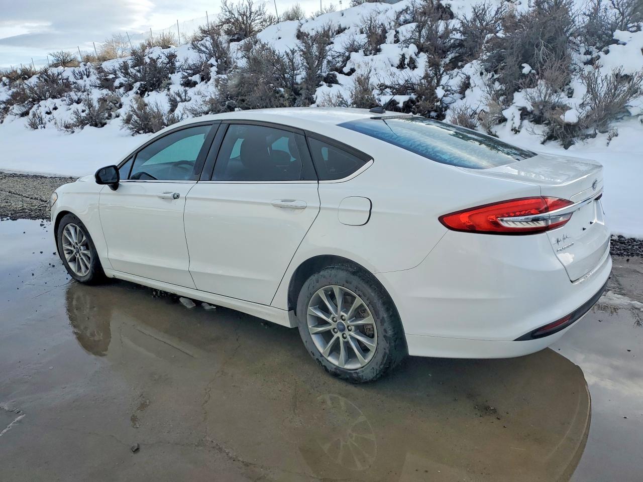 2017 FORD FUSION SE photo 3