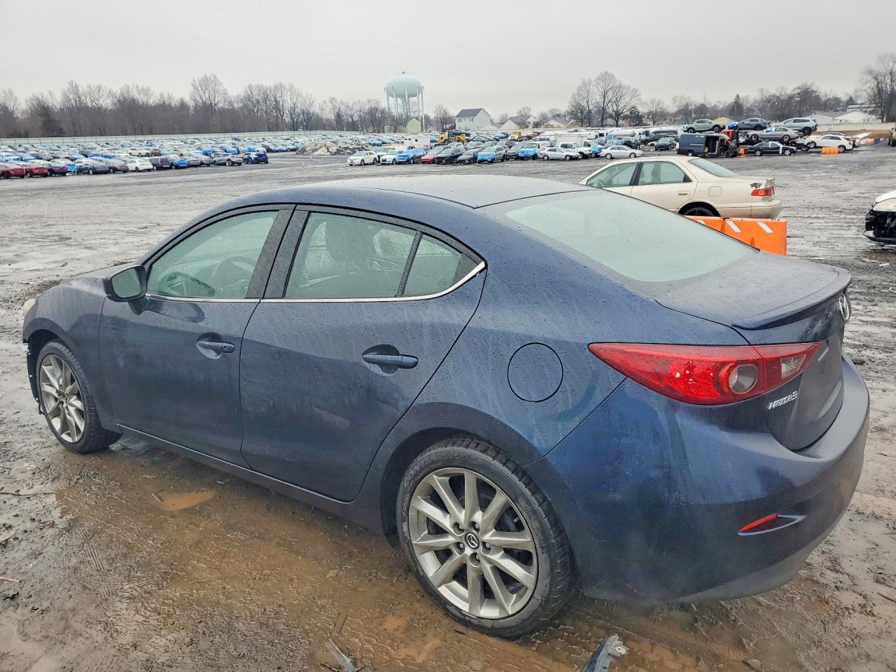 2018 MAZDA 3 TOURING photo 3