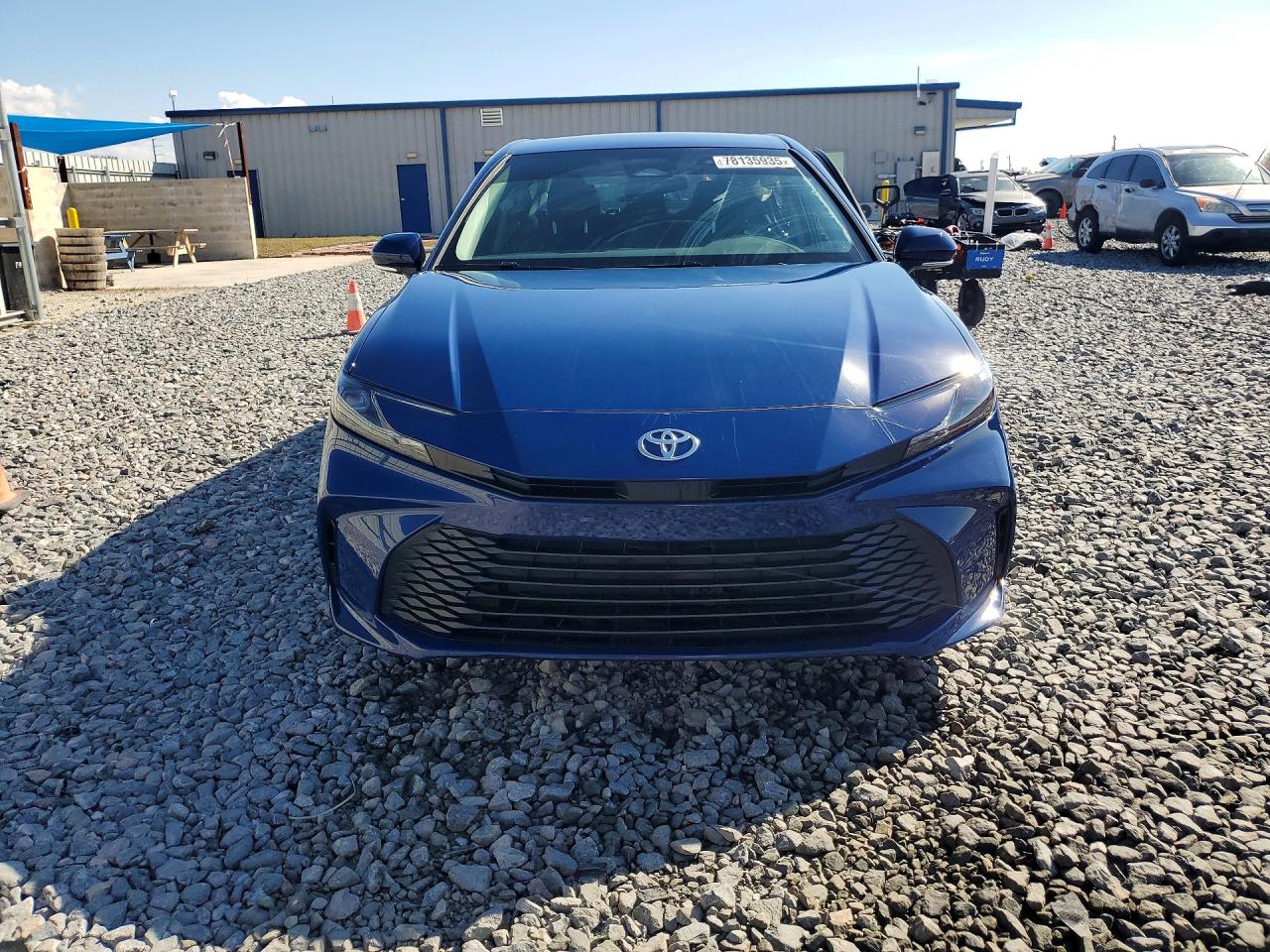 2025 TOYOTA CAMRY LE photo 5