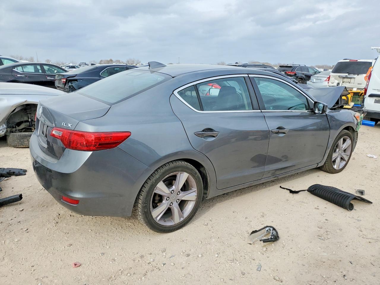 2013 ACURA ILX 20 TECH photo 5