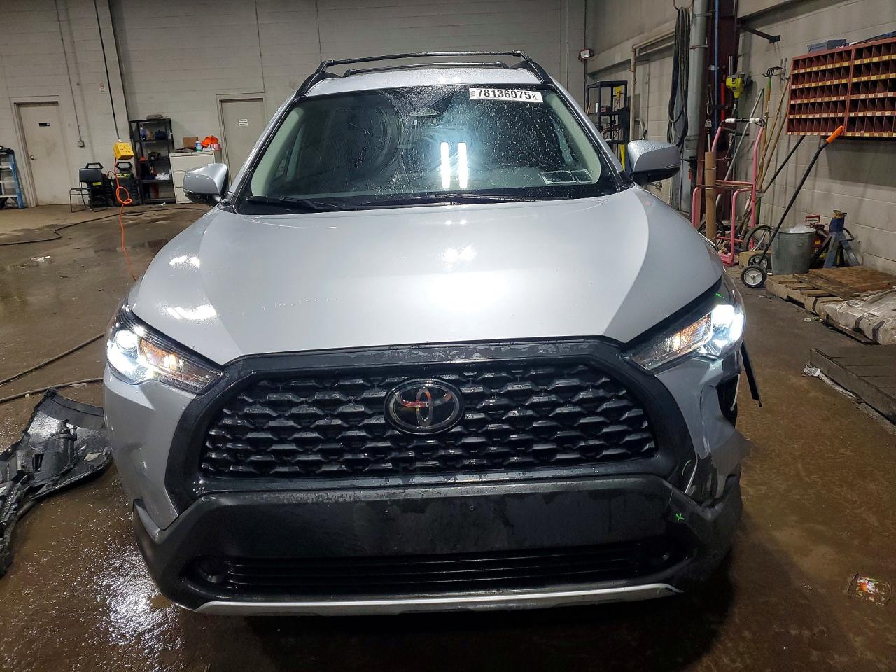 2023 TOYOTA COROLLA CROSS LE photo 9