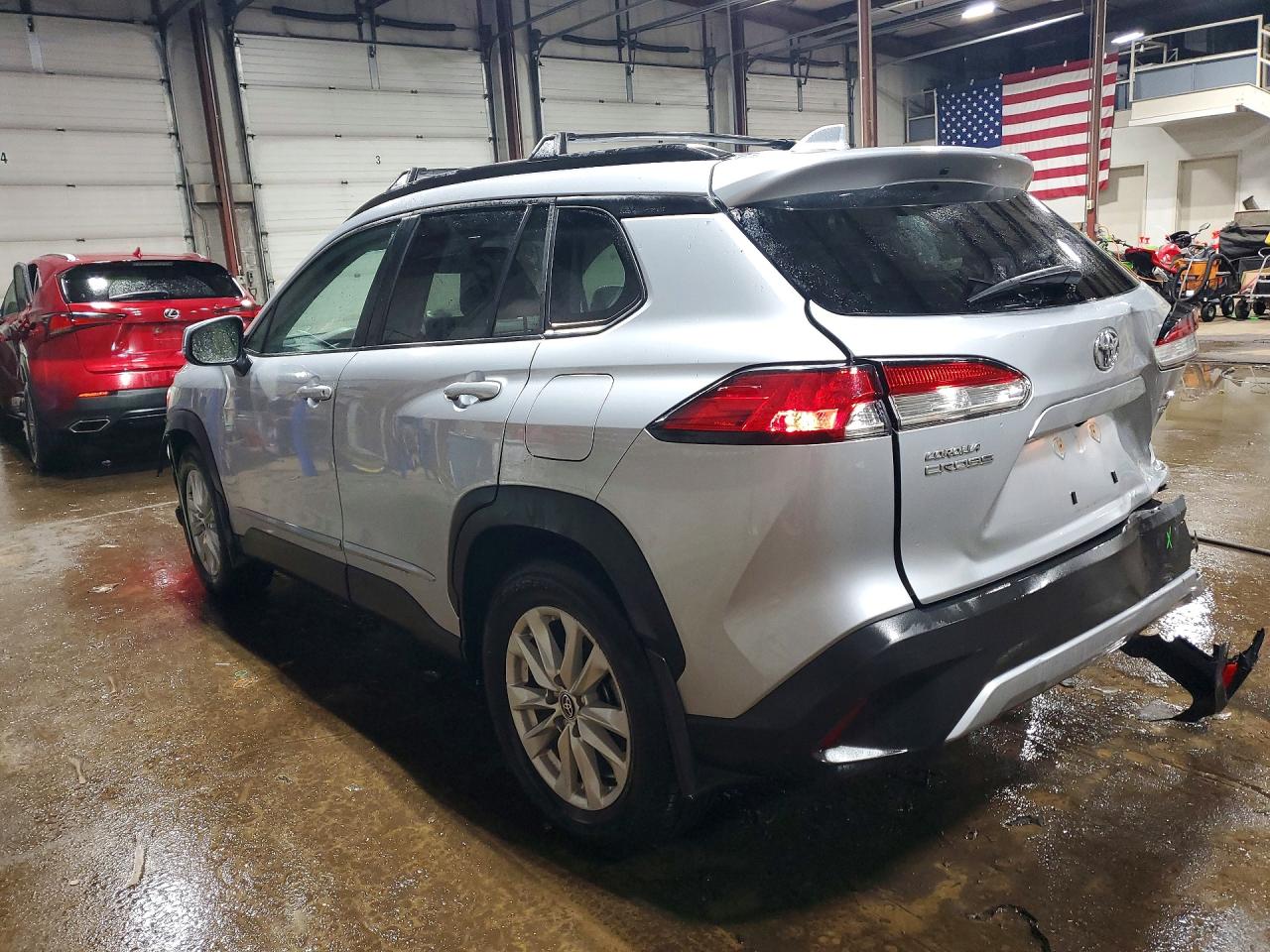 2023 TOYOTA COROLLA CROSS LE photo 3