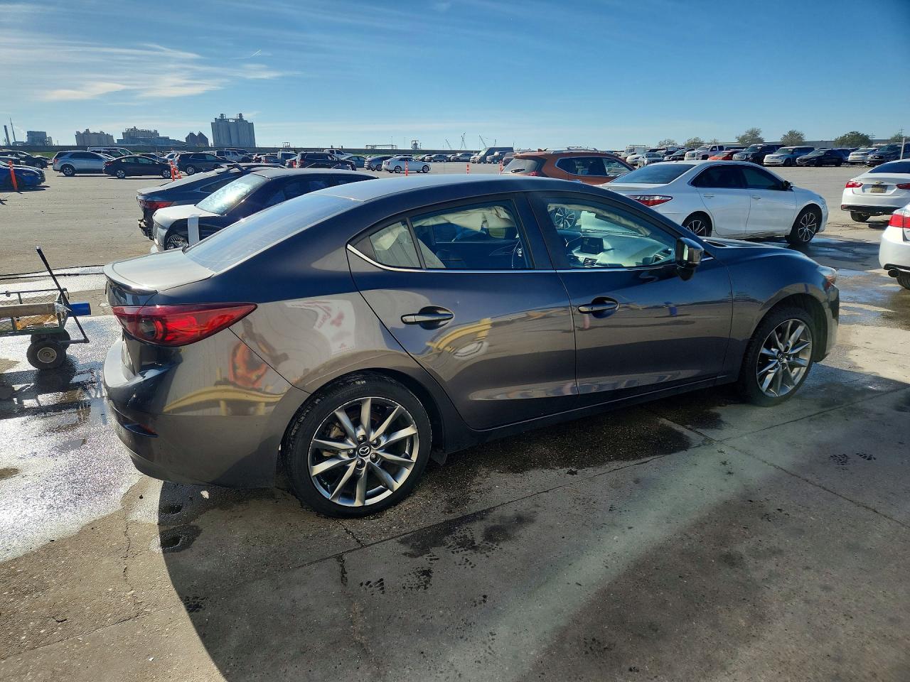 2018 MAZDA 3 TOURING photo 5