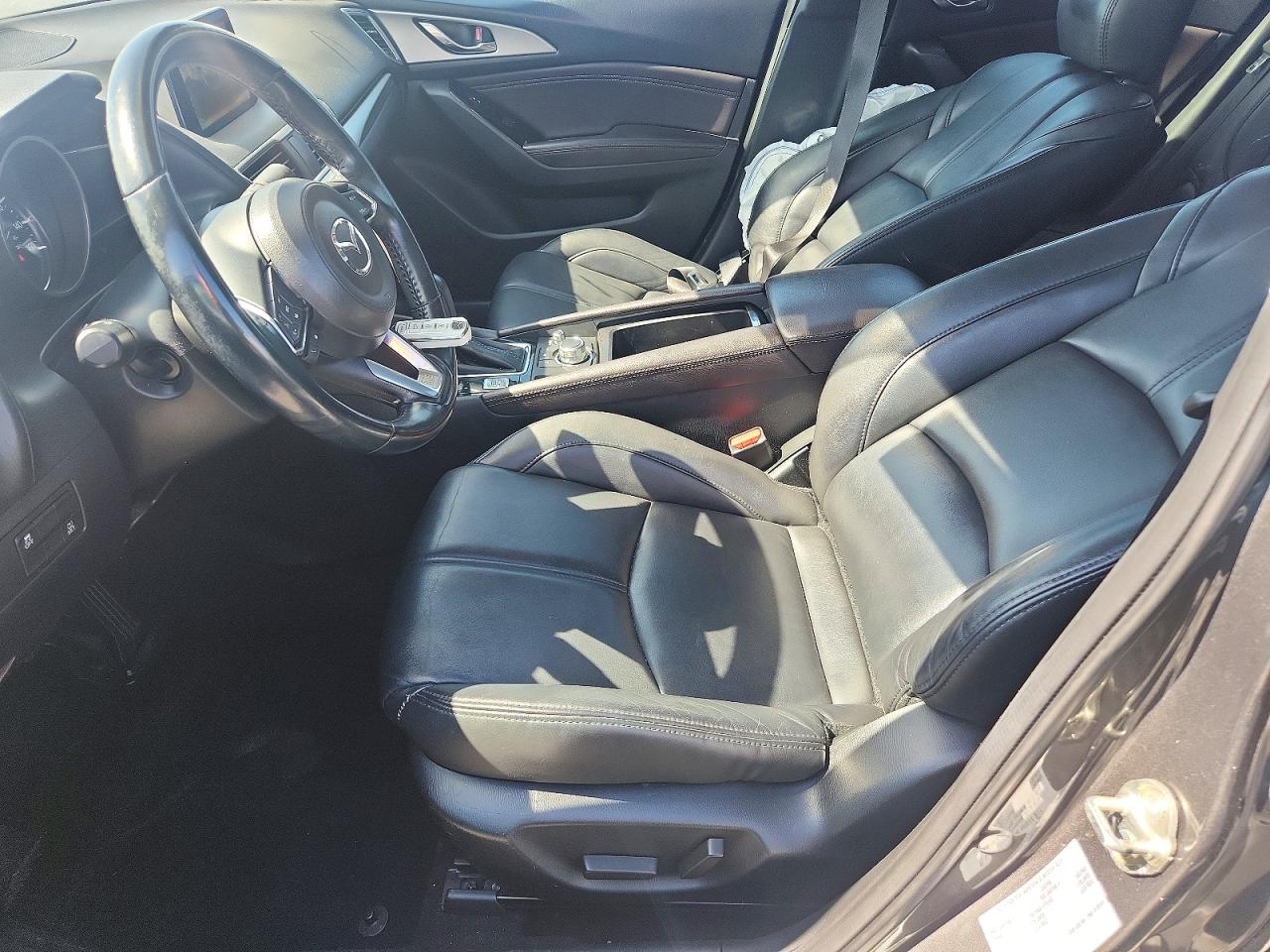 2018 MAZDA 3 TOURING photo 13