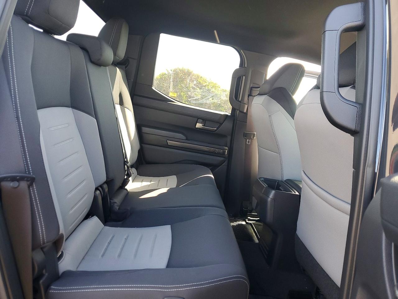 2025 TOYOTA TACOMA DOUBLE CAB photo 19