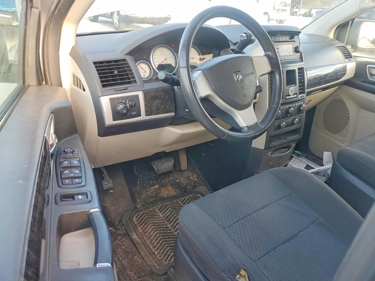 2010 DODGE GRAND CARAVAN SXT photo 8