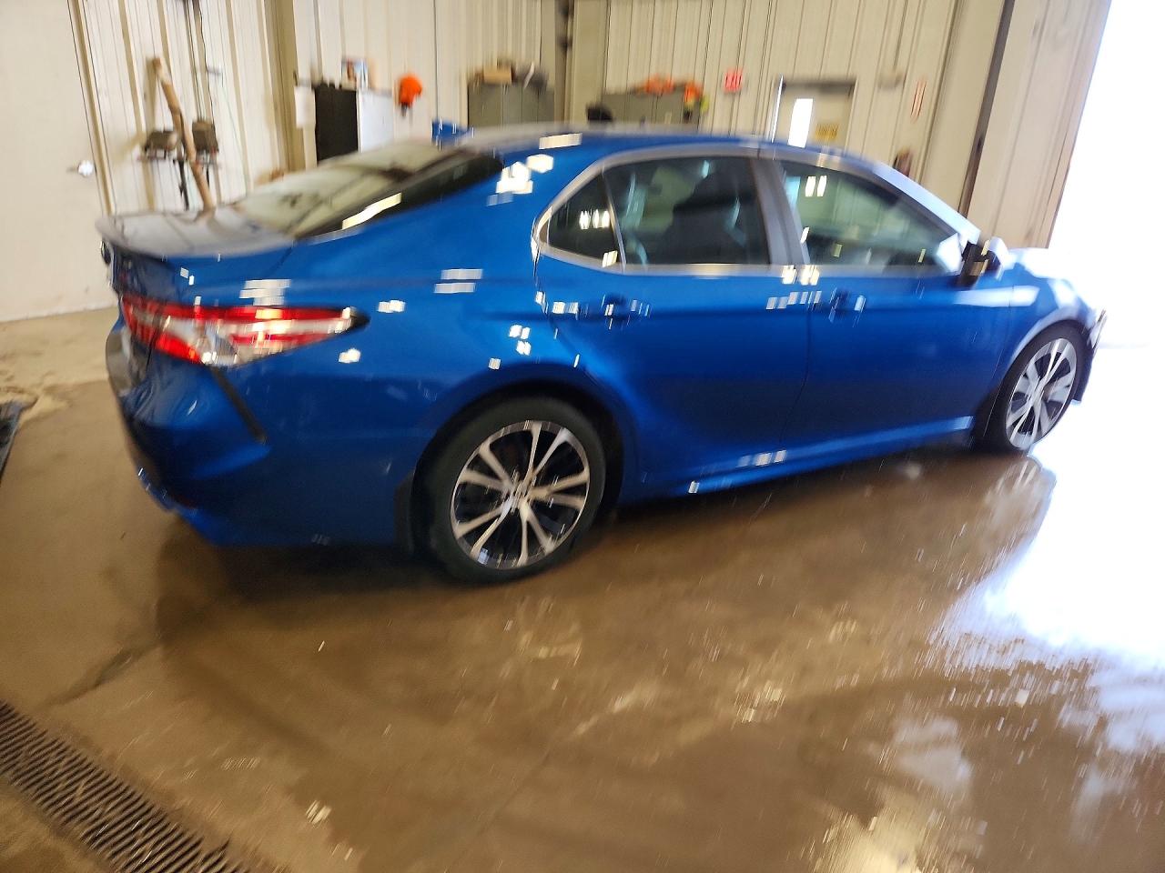 2020 TOYOTA CAMRY SE photo 7