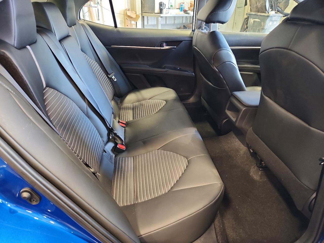 2020 TOYOTA CAMRY SE photo 28