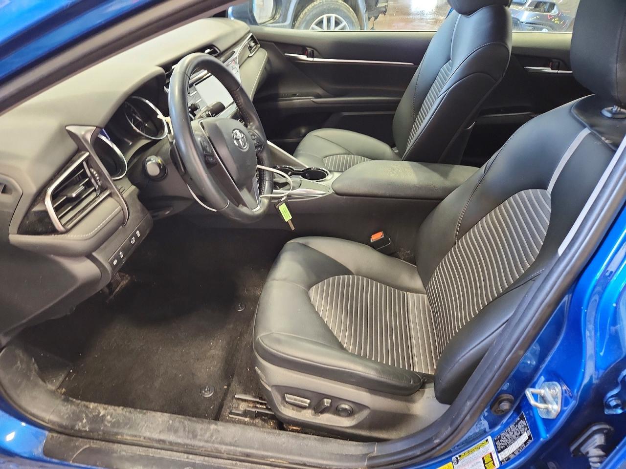 2020 TOYOTA CAMRY SE photo 19