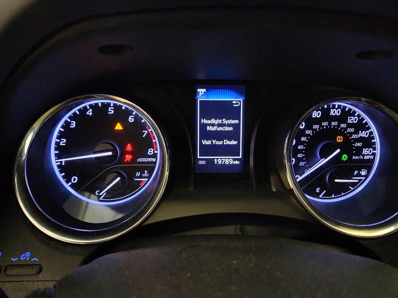2020 TOYOTA CAMRY SE photo 25