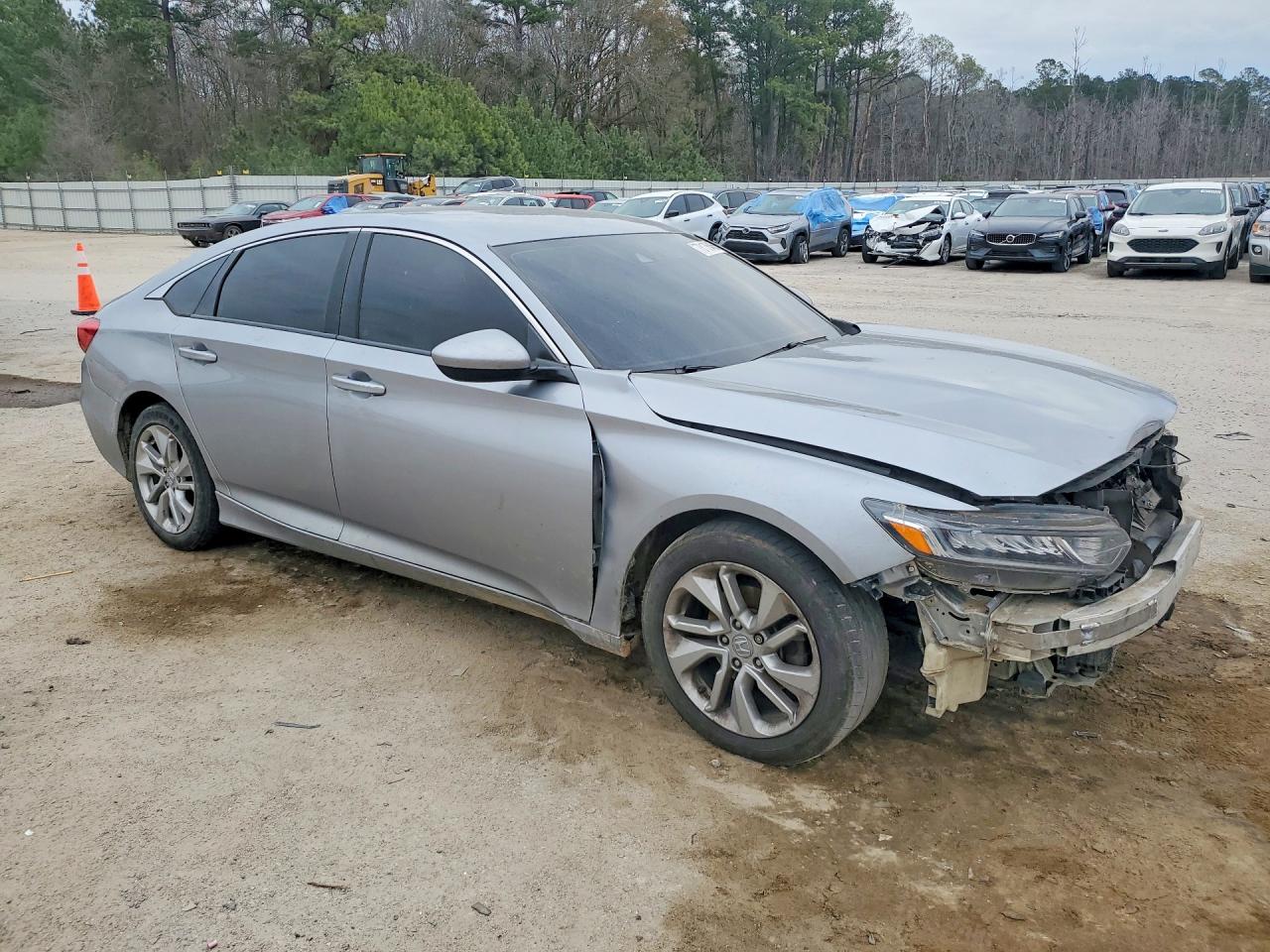 2018 HONDA ACCORD LX photo 7