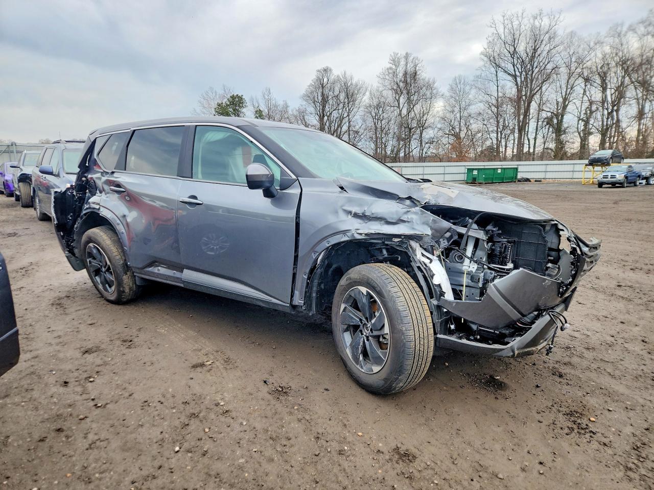 2025 NISSAN ROGUE SV photo 4