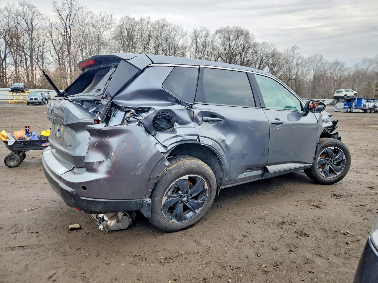 2025 NISSAN ROGUE SV photo 3