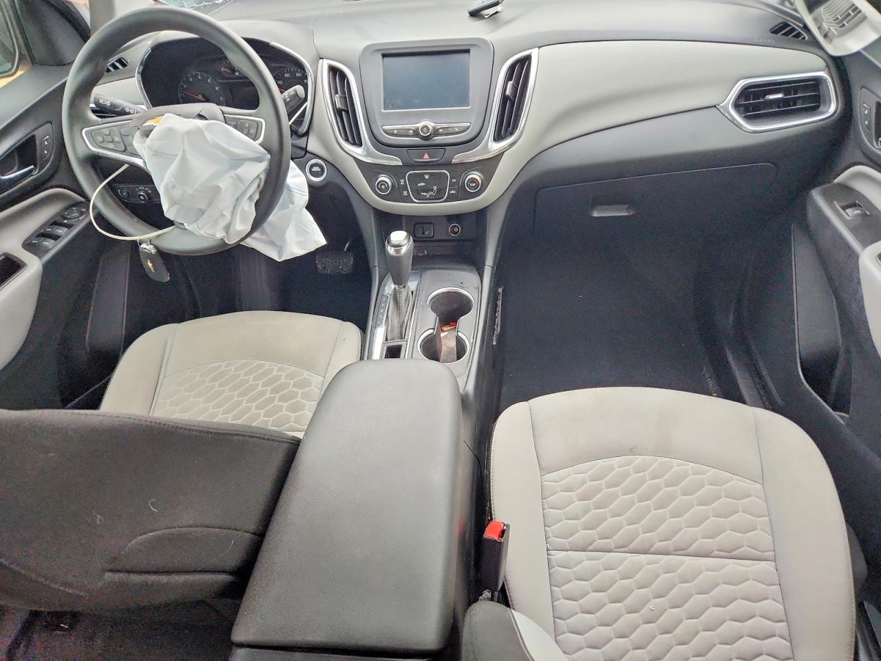 2018 CHEVROLET EQUINOX LS photo 8