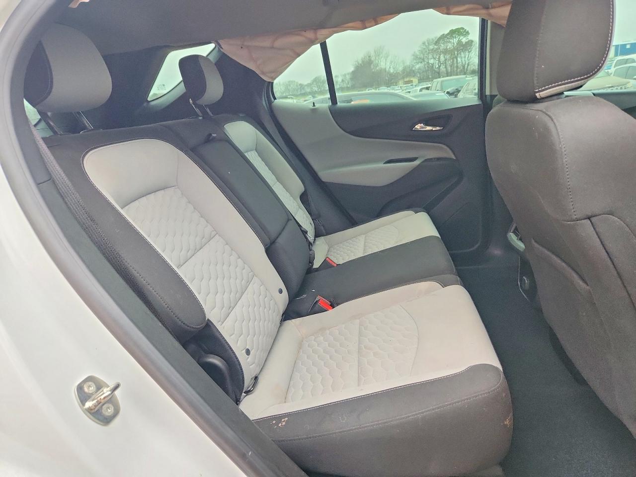 2018 CHEVROLET EQUINOX LS photo 11