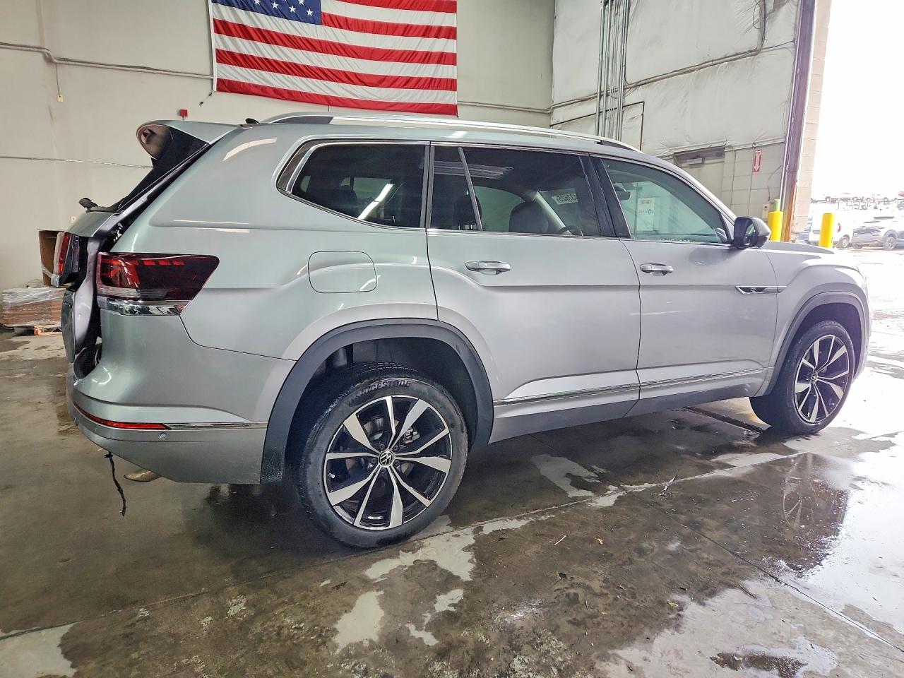 2024 VOLKSWAGEN ATLAS SEL PREMIUM R-LINE photo 3