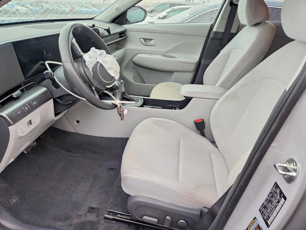 2024 HYUNDAI KONA SEL photo 7