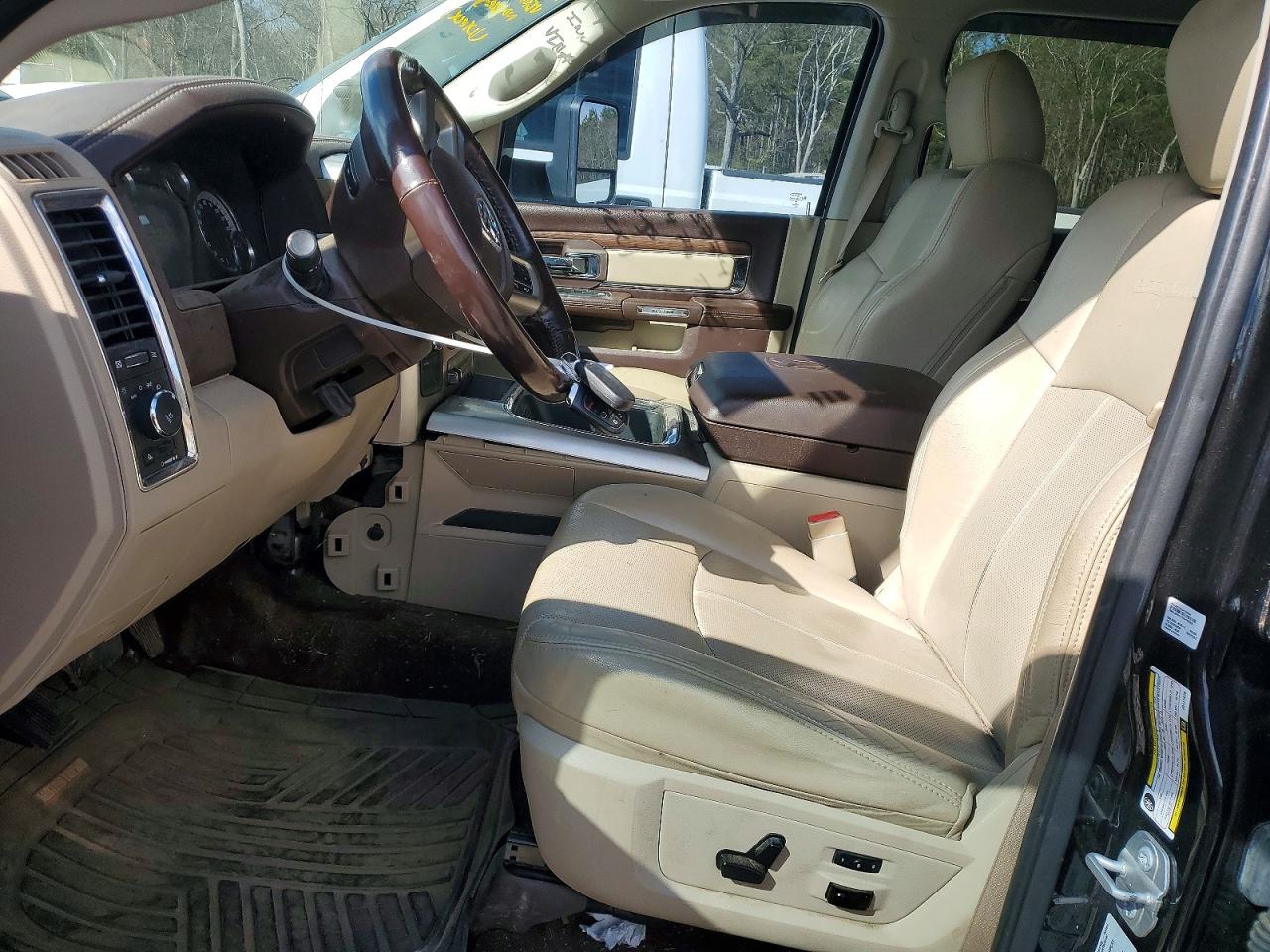 2018 RAM 3500 LARAMIE CREW CA photo 7