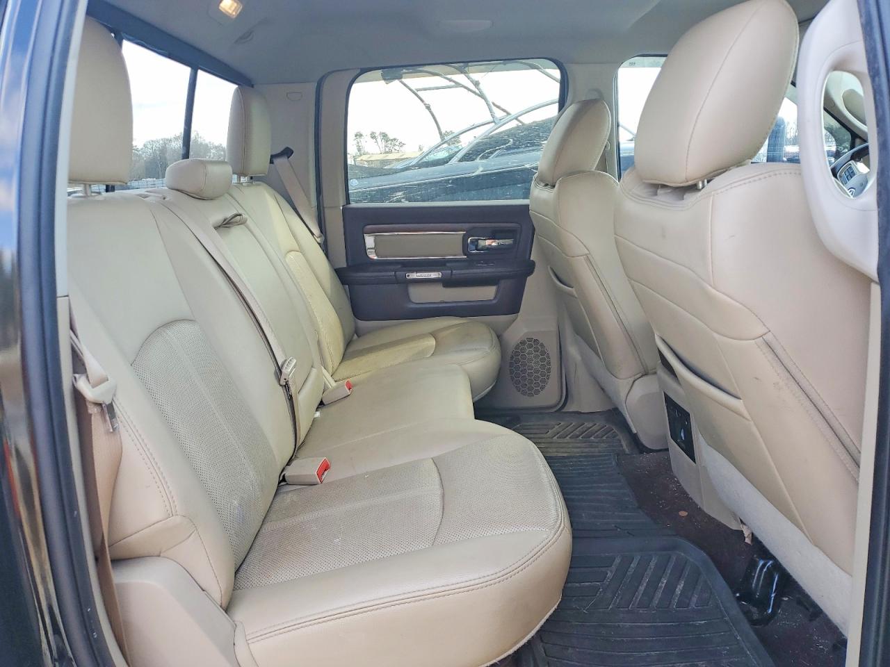 2018 RAM 3500 LARAMIE CREW CA photo 10