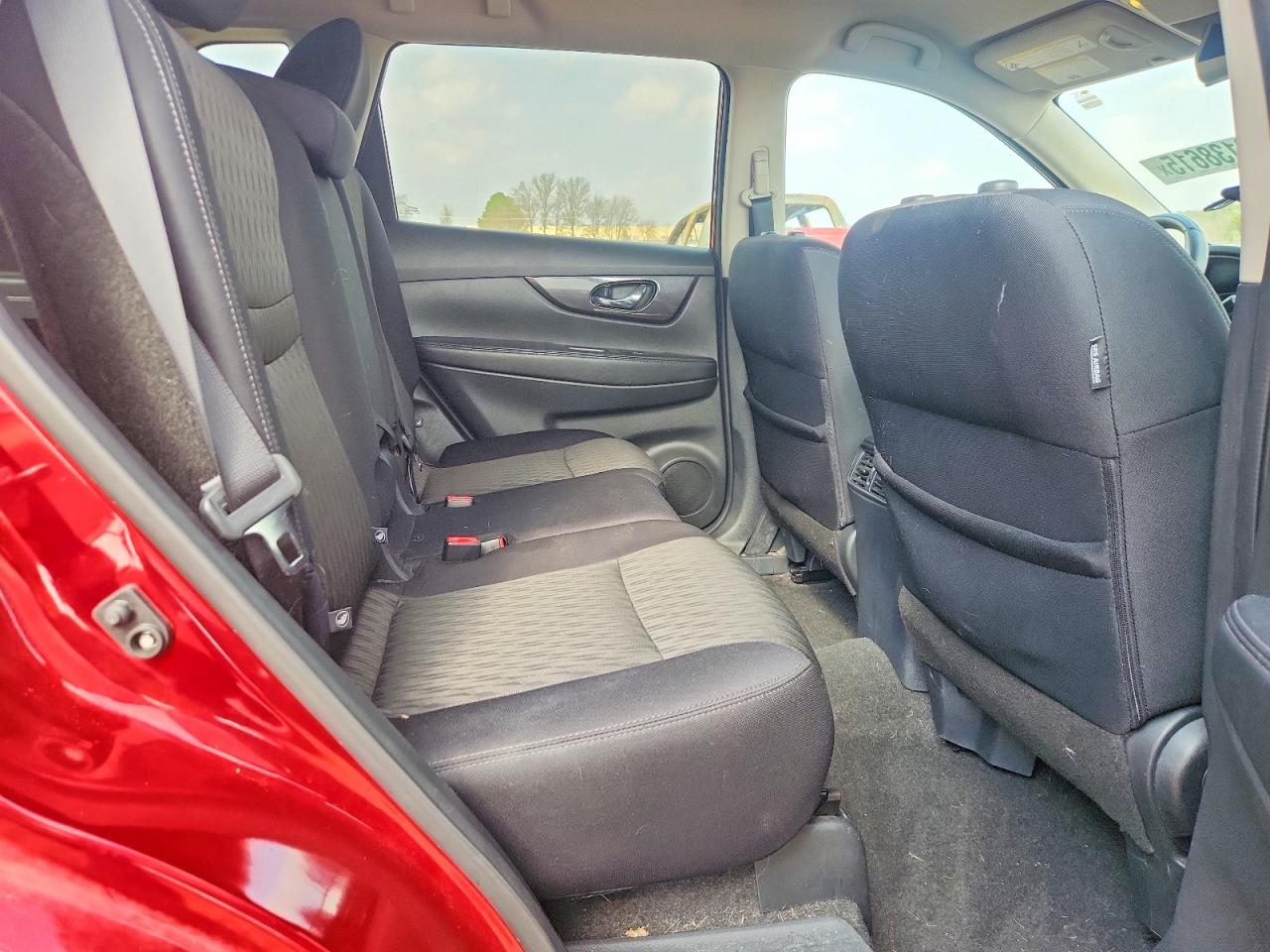 2018 NISSAN ROGUE S photo 11