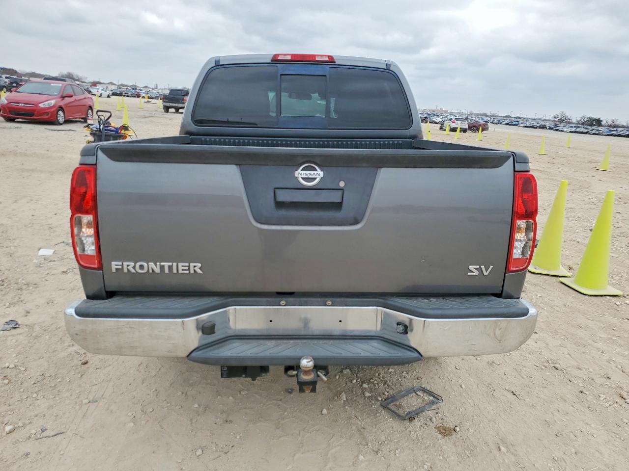 2019 NISSAN FRONTIER S photo 11