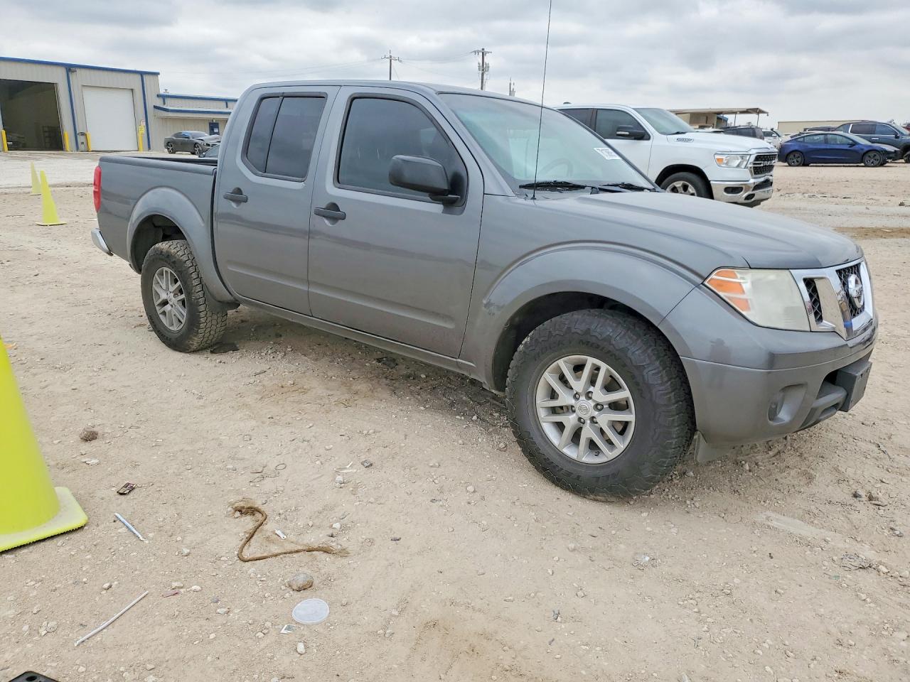 2019 NISSAN FRONTIER S photo 7