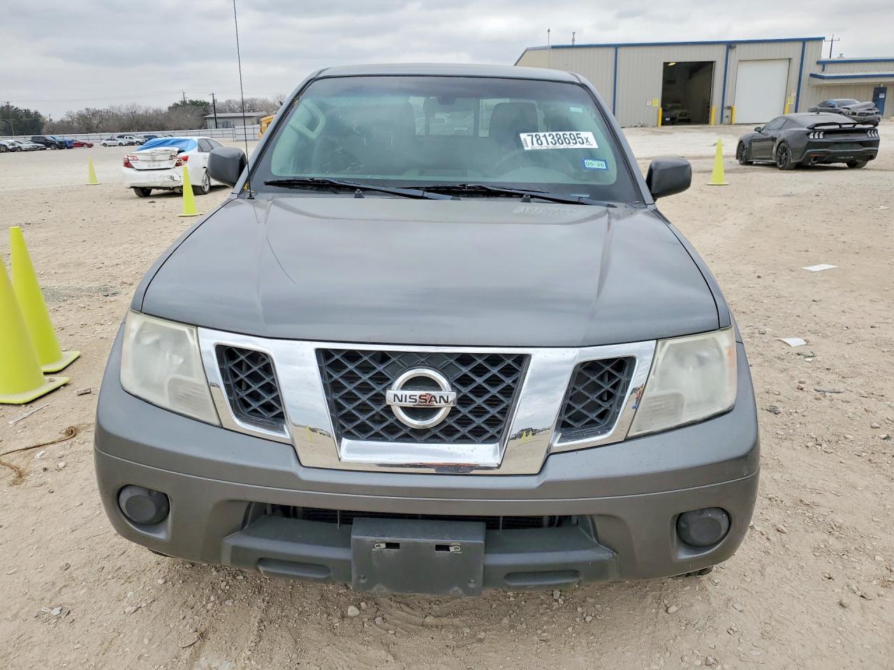 2019 NISSAN FRONTIER S photo 9