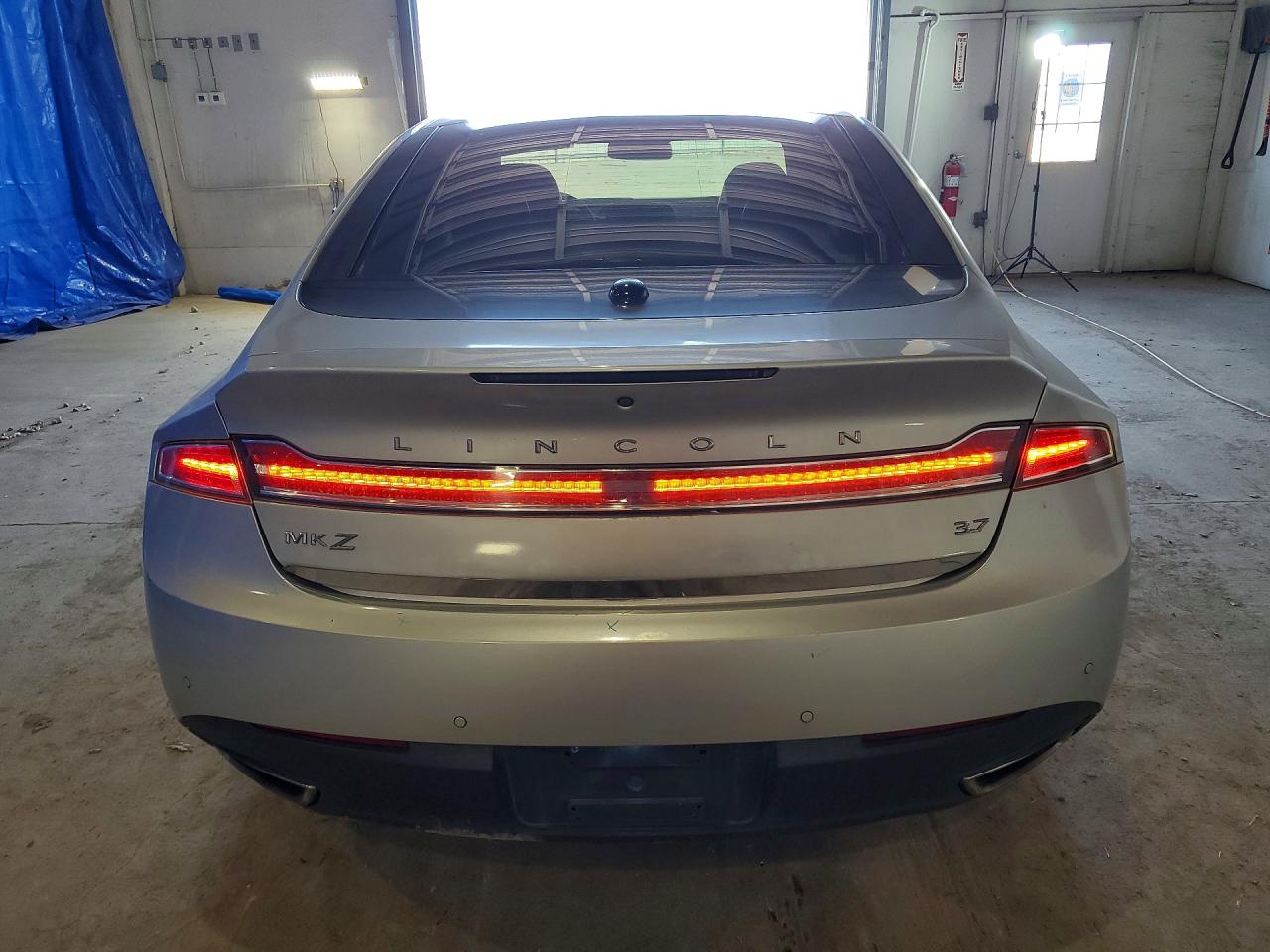 2016 LINCOLN MKZ photo 6