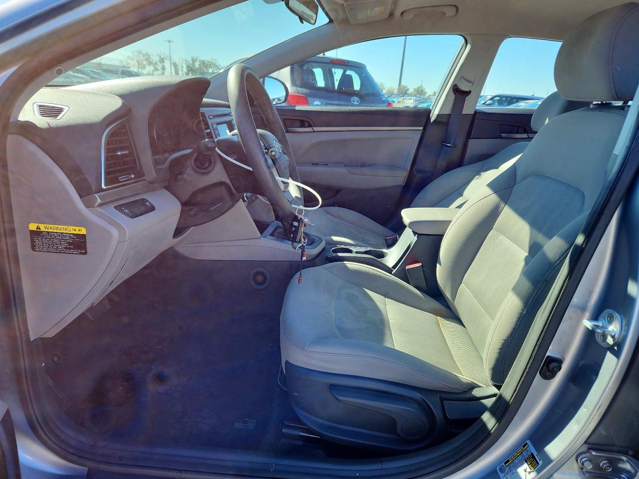 2017 HYUNDAI ELANTRA SE photo 13