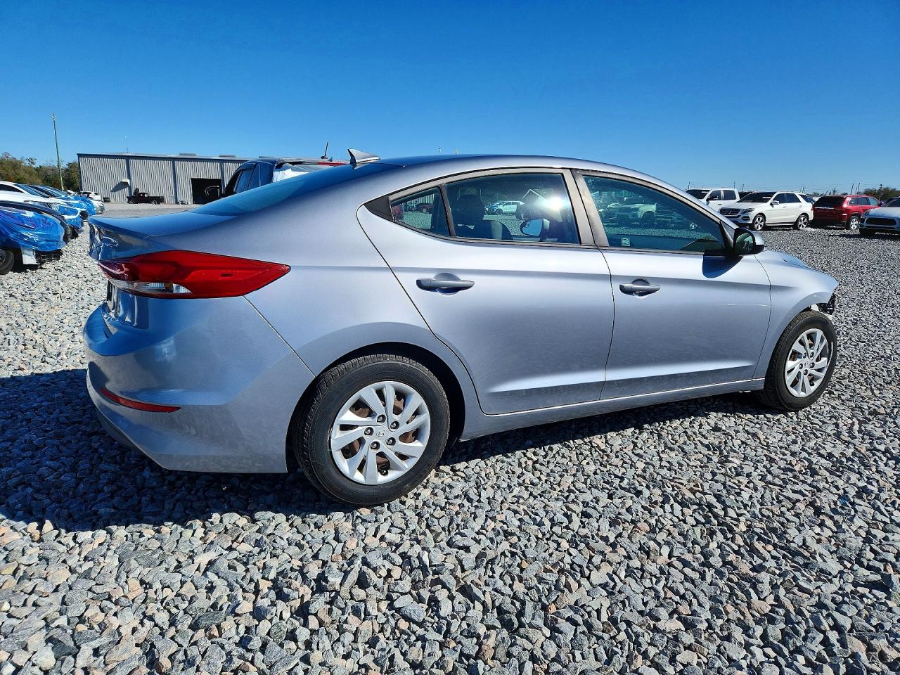 2017 HYUNDAI ELANTRA SE photo 5