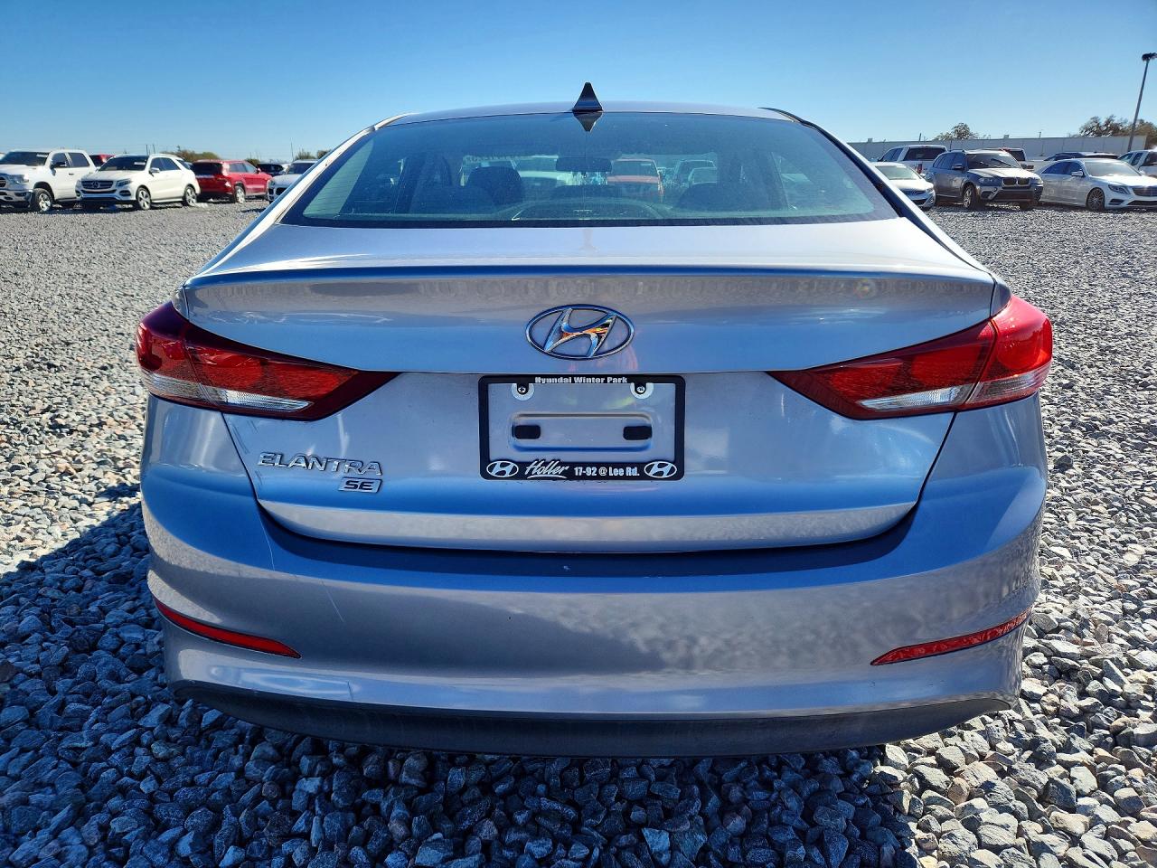 2017 HYUNDAI ELANTRA SE photo 11