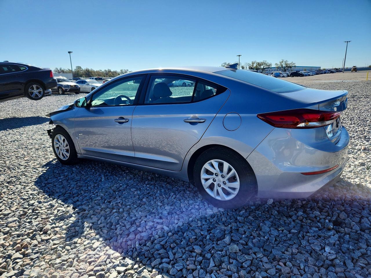 2017 HYUNDAI ELANTRA SE photo 3